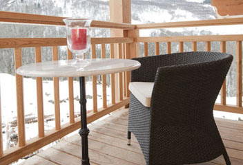 St Martin Ski Chalet: Drinks on the Balcony